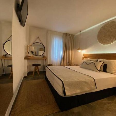 Papikinou Bay Suites Adamantas Eksteriør billede