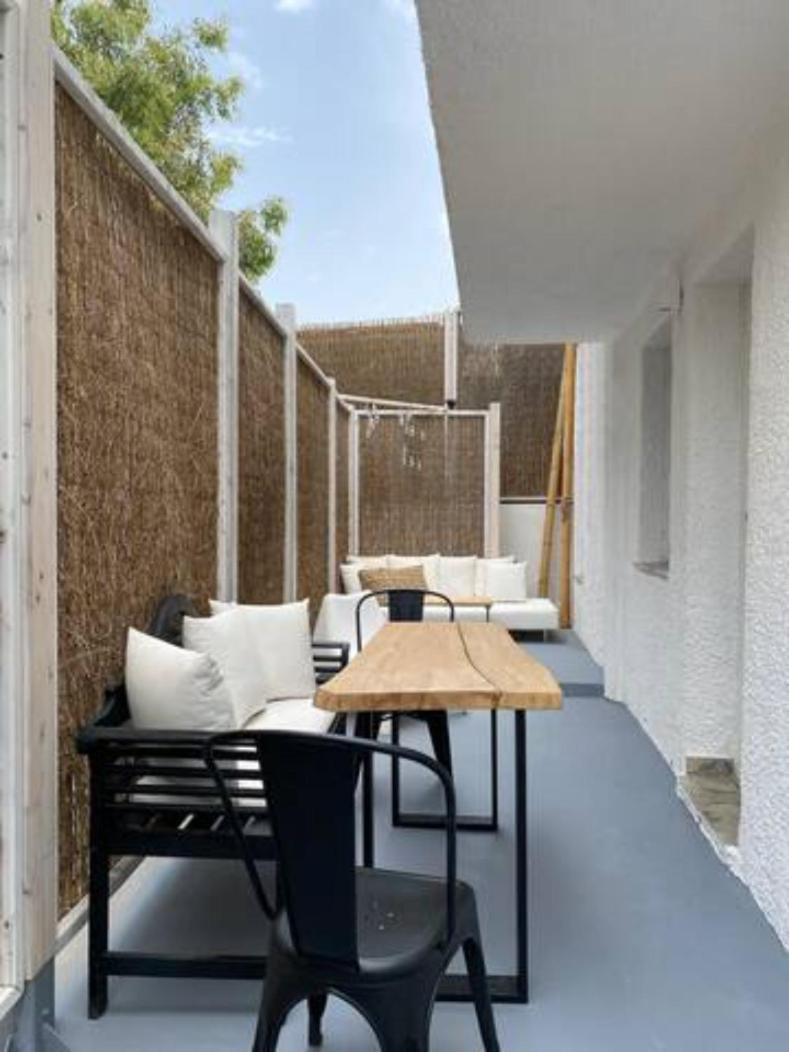 Papikinou Bay Suites Adamantas Eksteriør billede