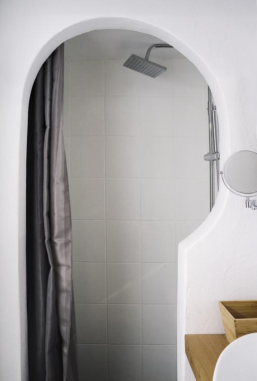 Papikinou Bay Suites Adamantas Eksteriør billede