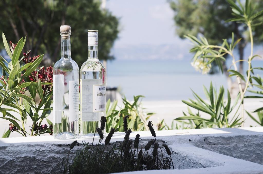 Papikinou Bay Suites Adamantas Eksteriør billede