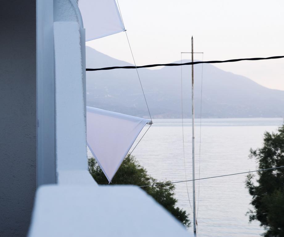 Papikinou Bay Suites Adamantas Eksteriør billede
